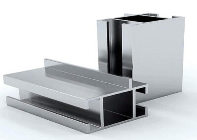 Contramarco de alumínio